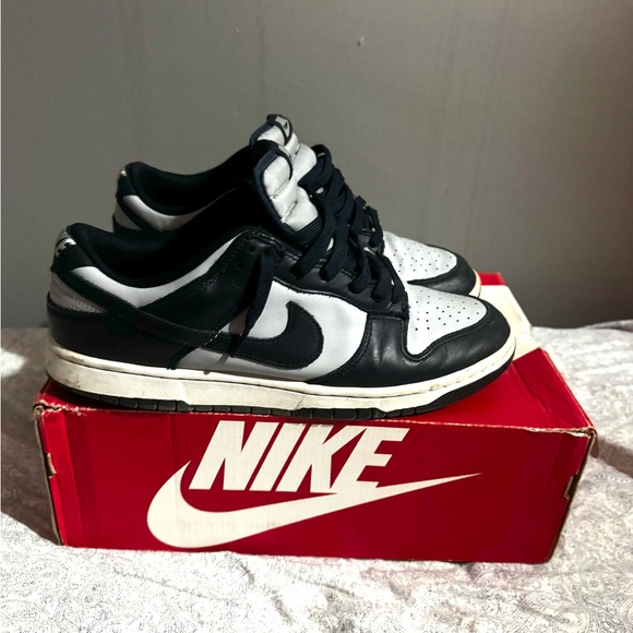 Nike Men\'s Black and Gray Sneakers